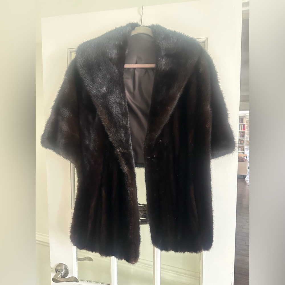 Elegant black mink bolero
